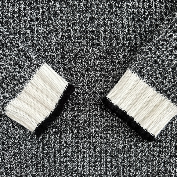 H&M Divided Long Turtleneck Sweater (M) - Picture 3 of 10